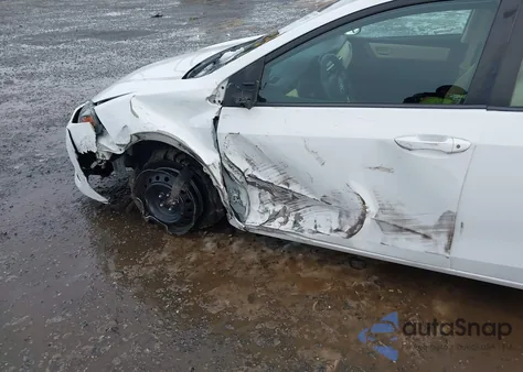 2018 Toyota Corolla Le из США, поврежденный, VIN 2T1BURHE4JC004478